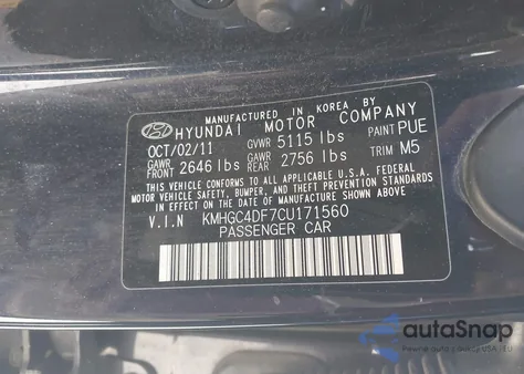 2012 Hyundai Genesis 4.6 z USA, uszkodzony, nr VIN KMHGC4DF7CU171560